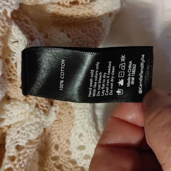 NEW Kendall & Kylie Vanilla & Sand Knit Crop Top Size XS - Picture 6 of 6